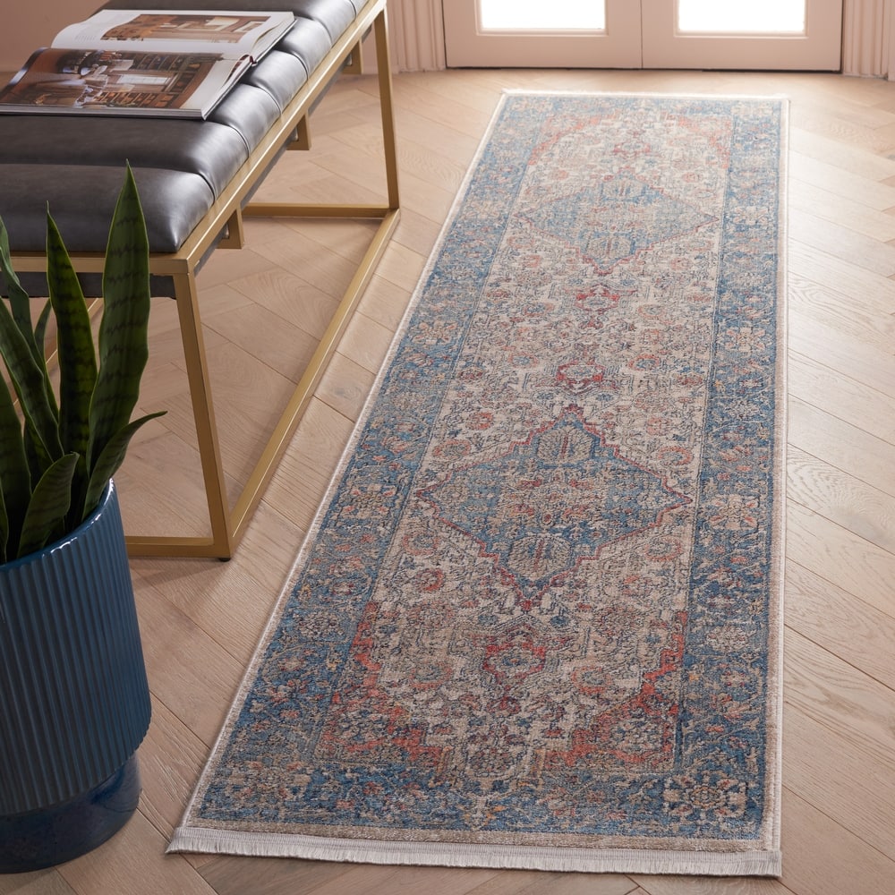 SAFAVIEH Victoria Pattie Traditional Oriental Rug