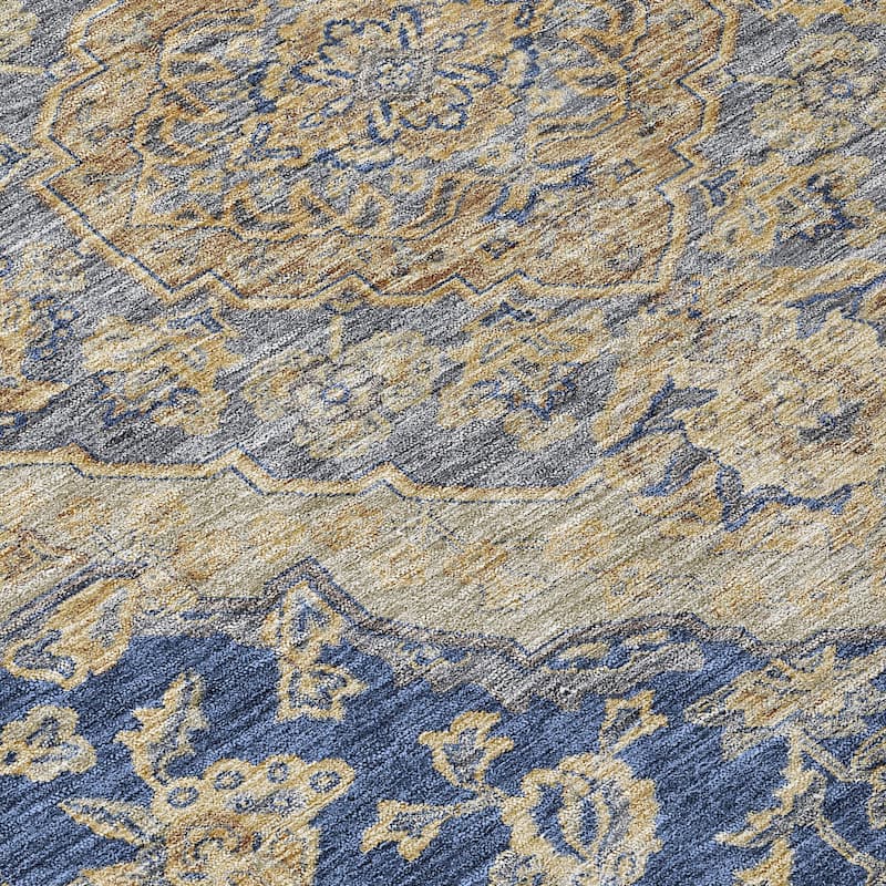 Machine Washable Indoor/ Outdoor Traditional Medallion Chantille Rug