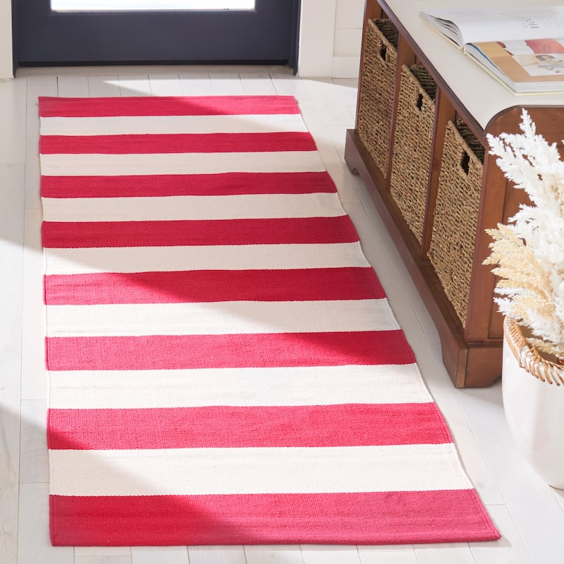 SAFAVIEH Handmade Montauk Geltrude Stripe Cotton Flatweave Rug - 2'3" x 11'7" Runner - Red/Ivory