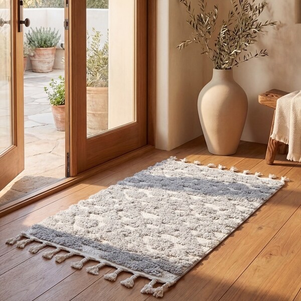 SAFAVIEH Moroccan Tassel Shag Kobi 2-inch Thick Rug - On Sale