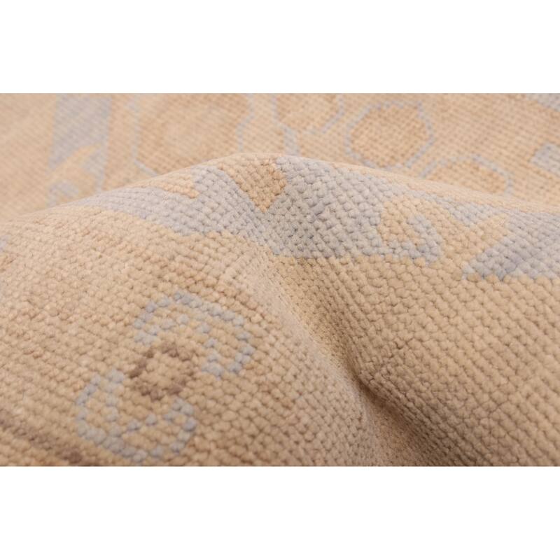 ECARPETGALLERY Hand-knotted Jules Serapi Ivory Wool Rug - 2'8 x 14'9