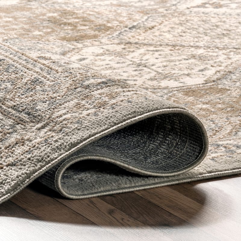 Nuloom Becca Traditional Tiled Area Rug