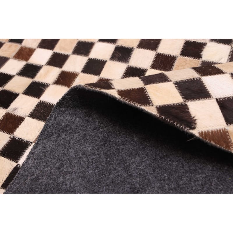 ECARPETGALLERY Handmade Cowhide Patchwork Dark Brown, Ivory Leather Rug - 5'1 x 5'1
