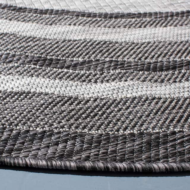 SAFAVIEH Courtyard Vickie Indoor/ Outdoor Waterproof Patio Backyard Rug