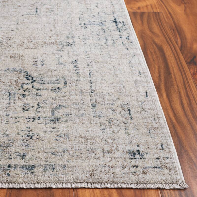 SAFAVIEH Antique Gudbjort Irantzu Traditional Rug