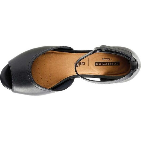 clarks women's flores raye wedge sandal