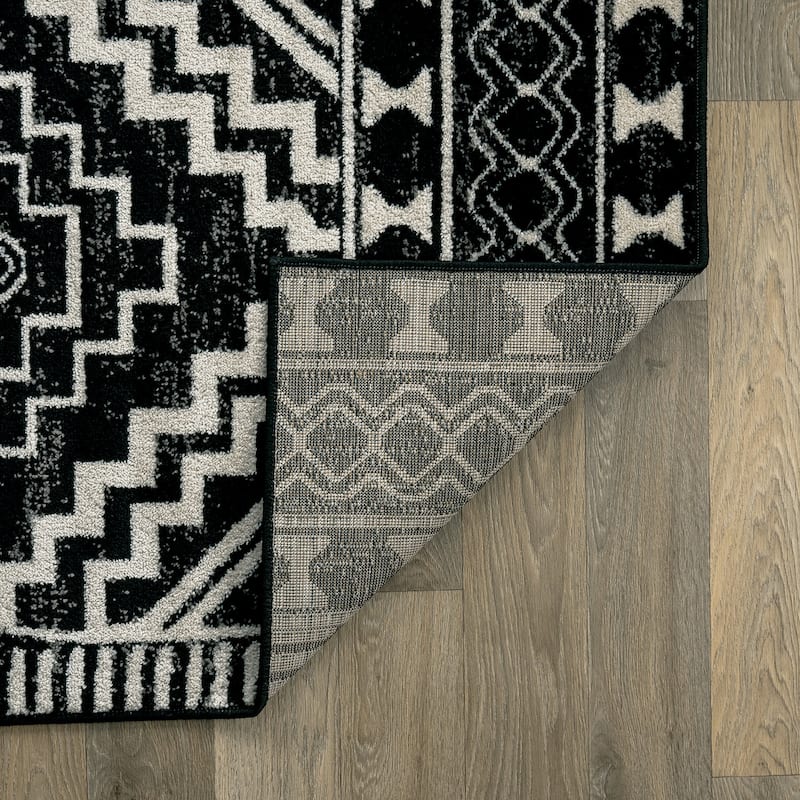 Transitional Bohemian Area Rug, Pet Friendly for Bedroom & Living Room