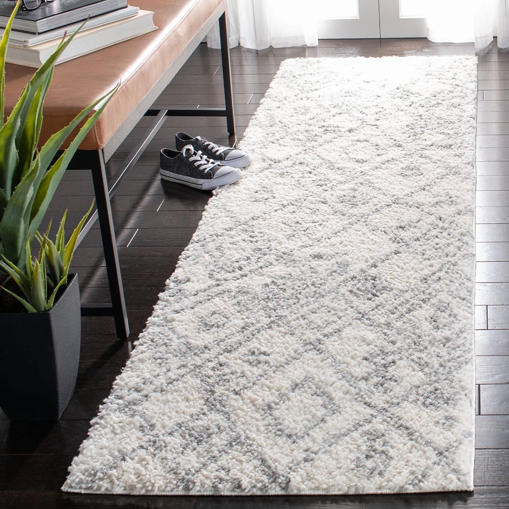 SAFAVIEH Parma Shag Mahalie Trellis 1.2-inch Thick Rug