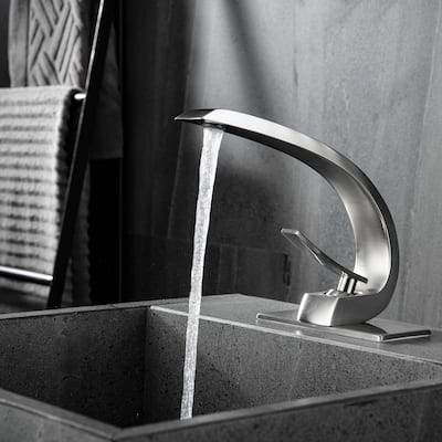 Single Hole Bathroom Faucet in Brushed Nickel - 6.8*6.5