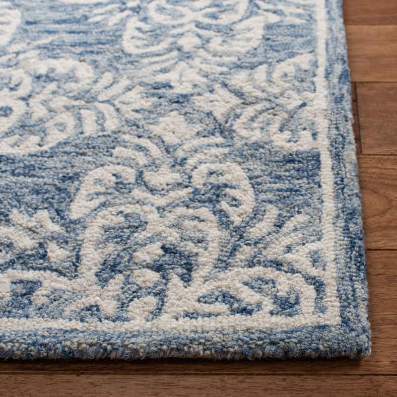 SAFAVIEH Handmade Micro-Loop Sarma Wool Rug - 2'6" x 4' - Blue/Ivory - Rectangle