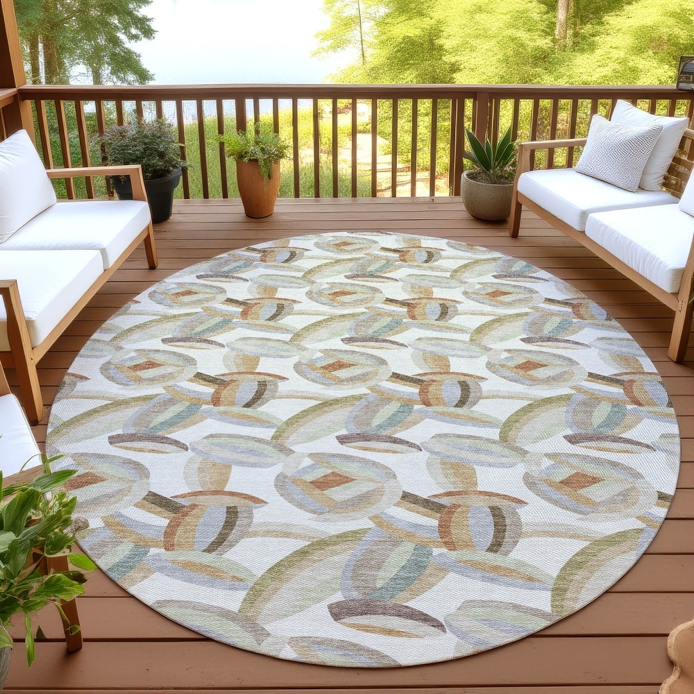 Machine Washable Indoor/ Outdoor Modern Heli Chantille Rug