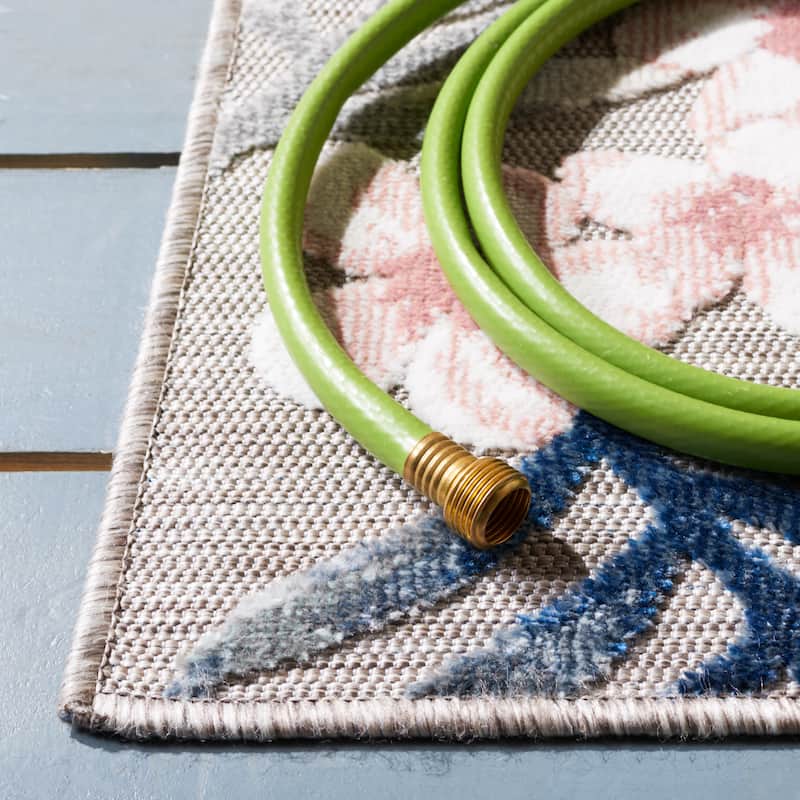 SAFAVIEH Cabana Mintje Indoor/ Outdoor Waterproof Transitional Rug