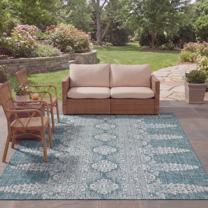SAFAVIEH Courtyard Mami Transitional Rug