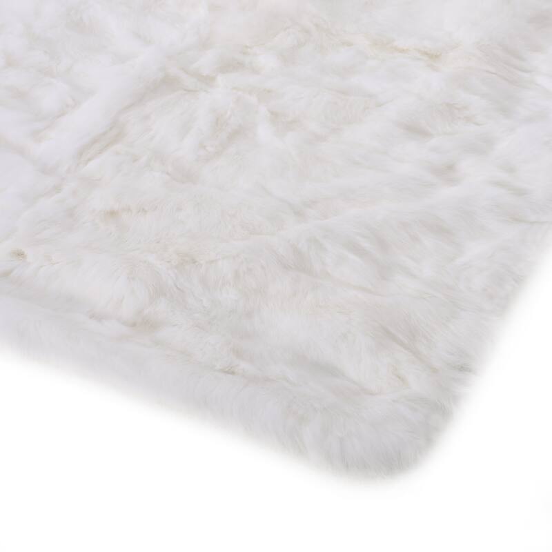 Akers Glam FauxFur Throw Blanket by Christopher Knight Home