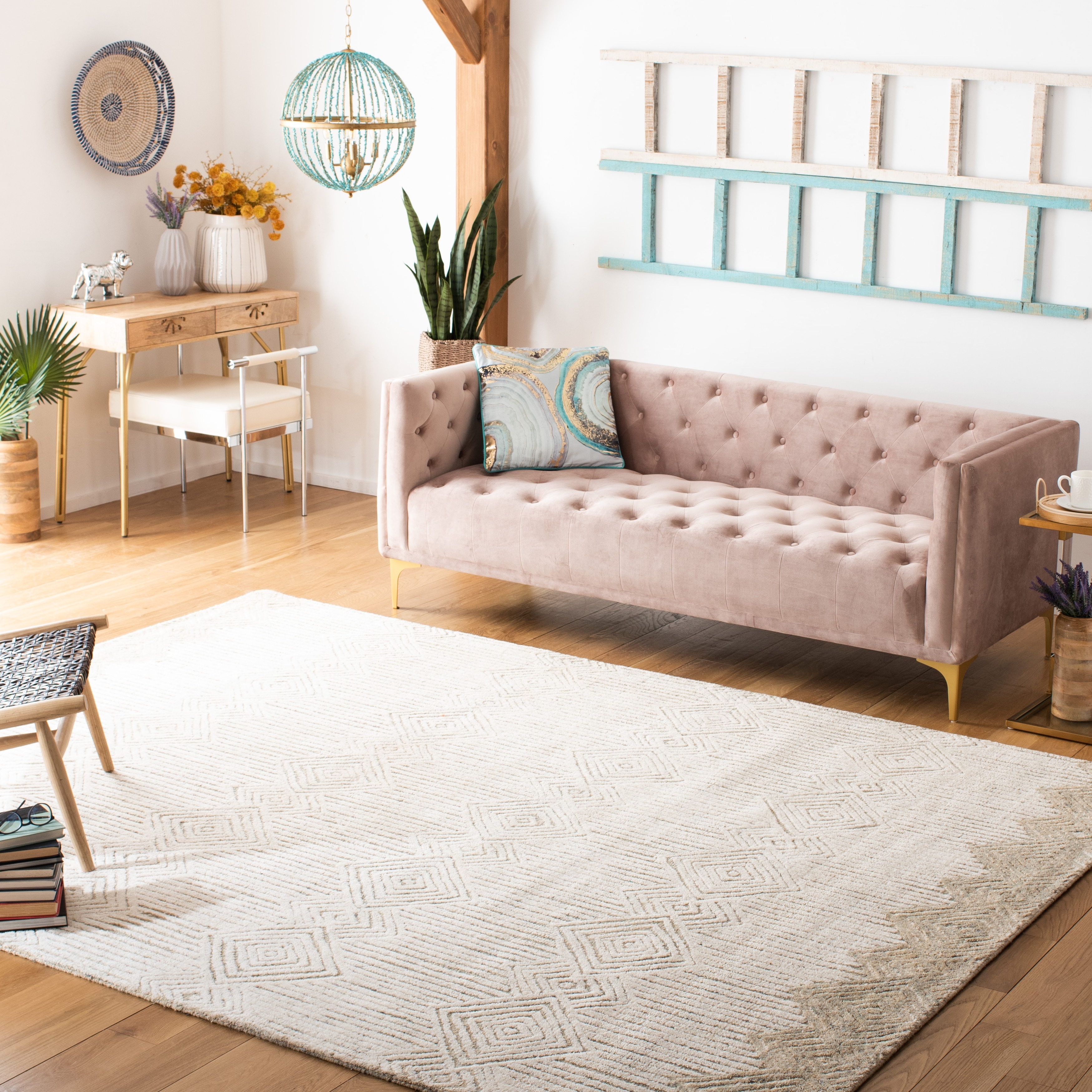SAFAVIEH Handmade Metro Ritva Diamond Wool Rug