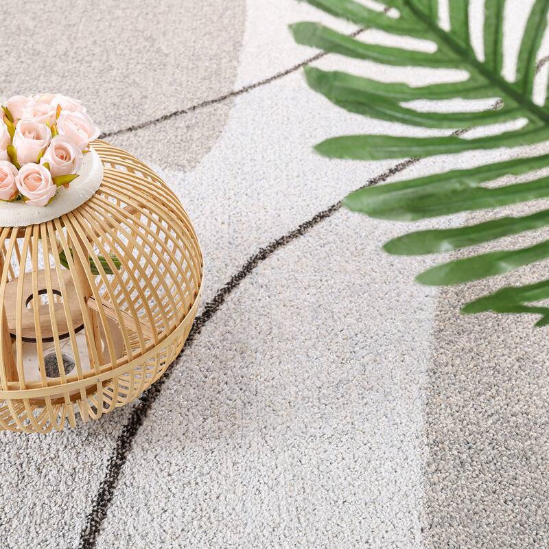 Modern Area Rug with Abstract Artful Pattern in Beige and Grey