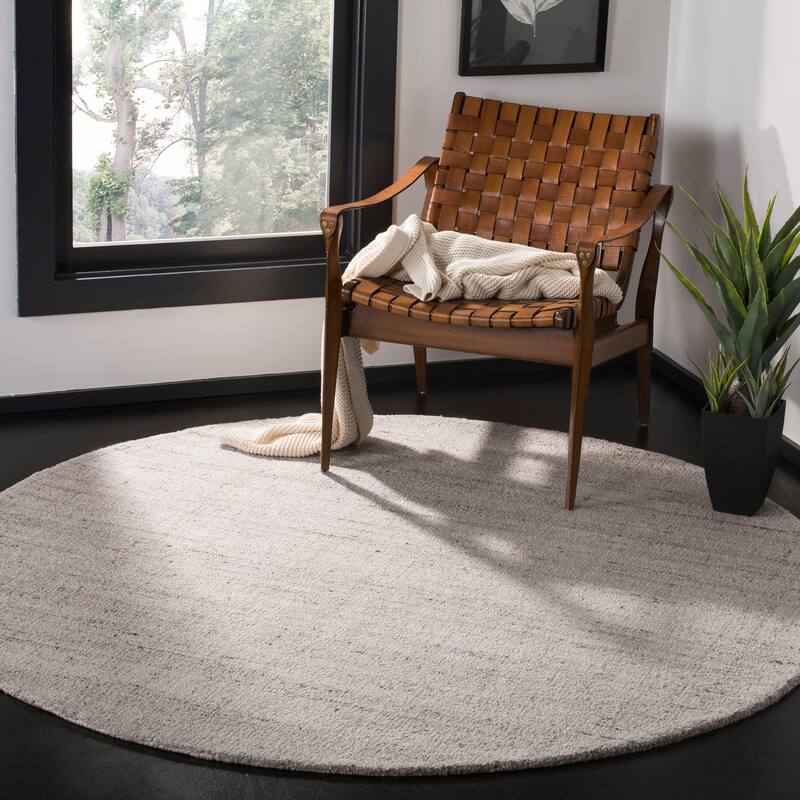 SAFAVIEH Handmade Abstract Nettie Modern Viscose Rug - 8' x 8' Round - Light Grey