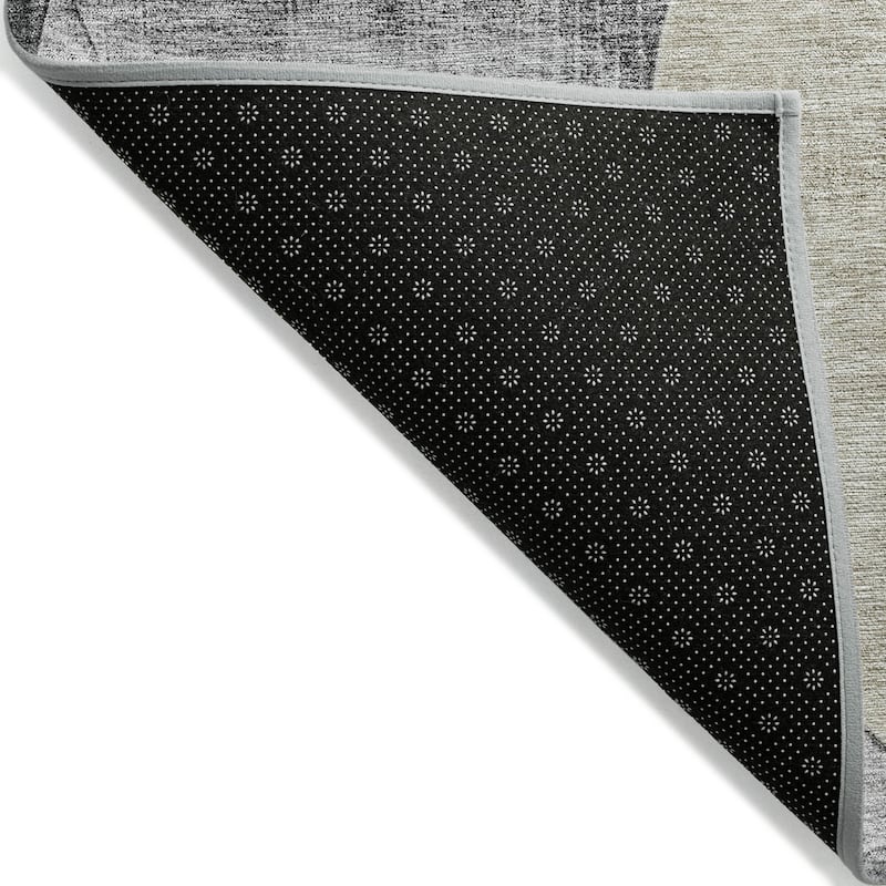 HomeRoots Geometric Transitional Rectangle Outdoor Rug