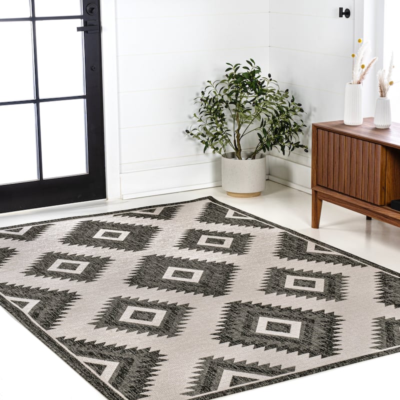 JONATHAN Y Aimee Geometric Moroccan Diamond Black/Cream Indoor/Outdoor Area Rug