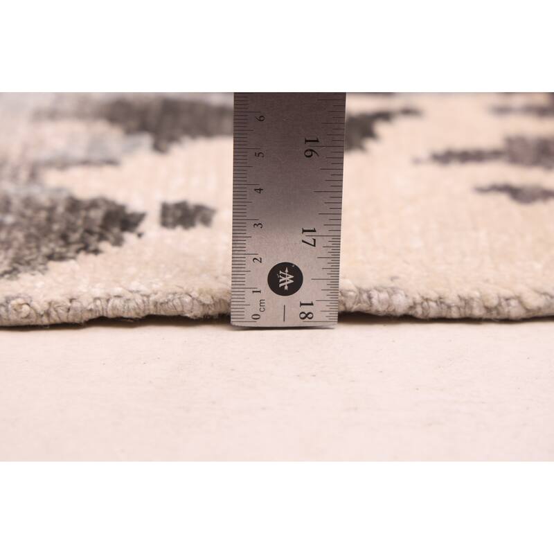 ECARPETGALLERY Hand-knotted Legacy Grey Silk Rug - 5'8 x 7'11