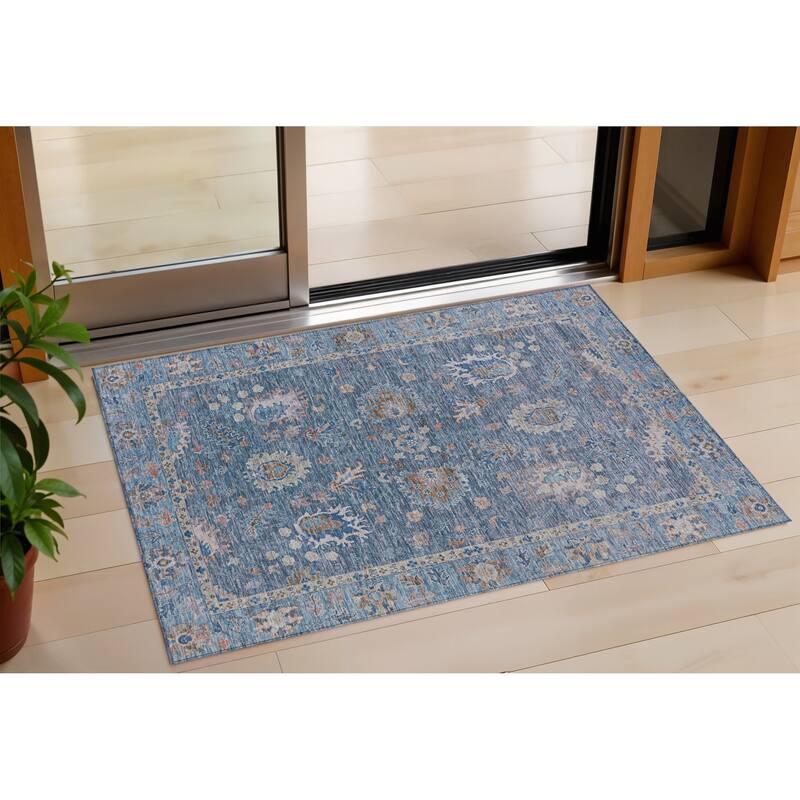 HomeRoots Floral Traditional Rectangle Outdoor Rug - 3' x 5'
