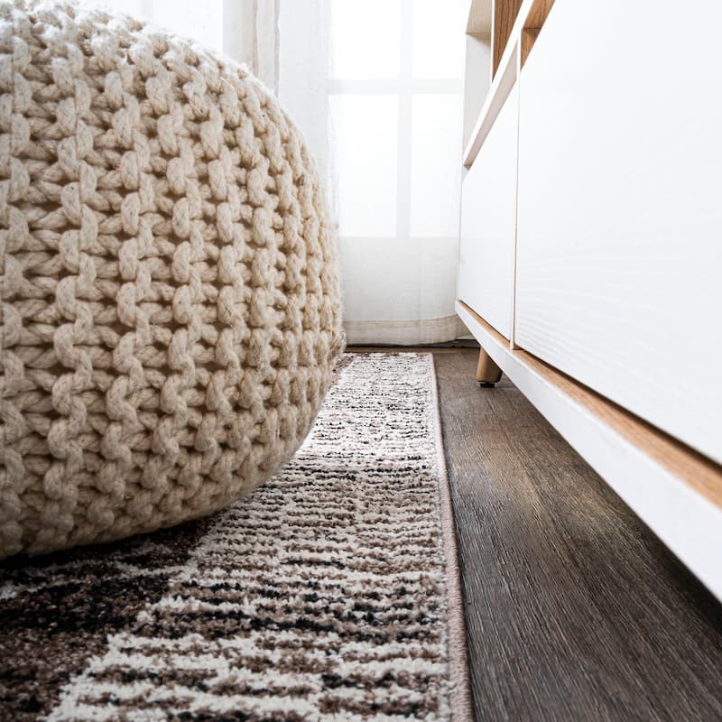 JONATHAN Y Aksil Modern Tribal Geometric Area Rug