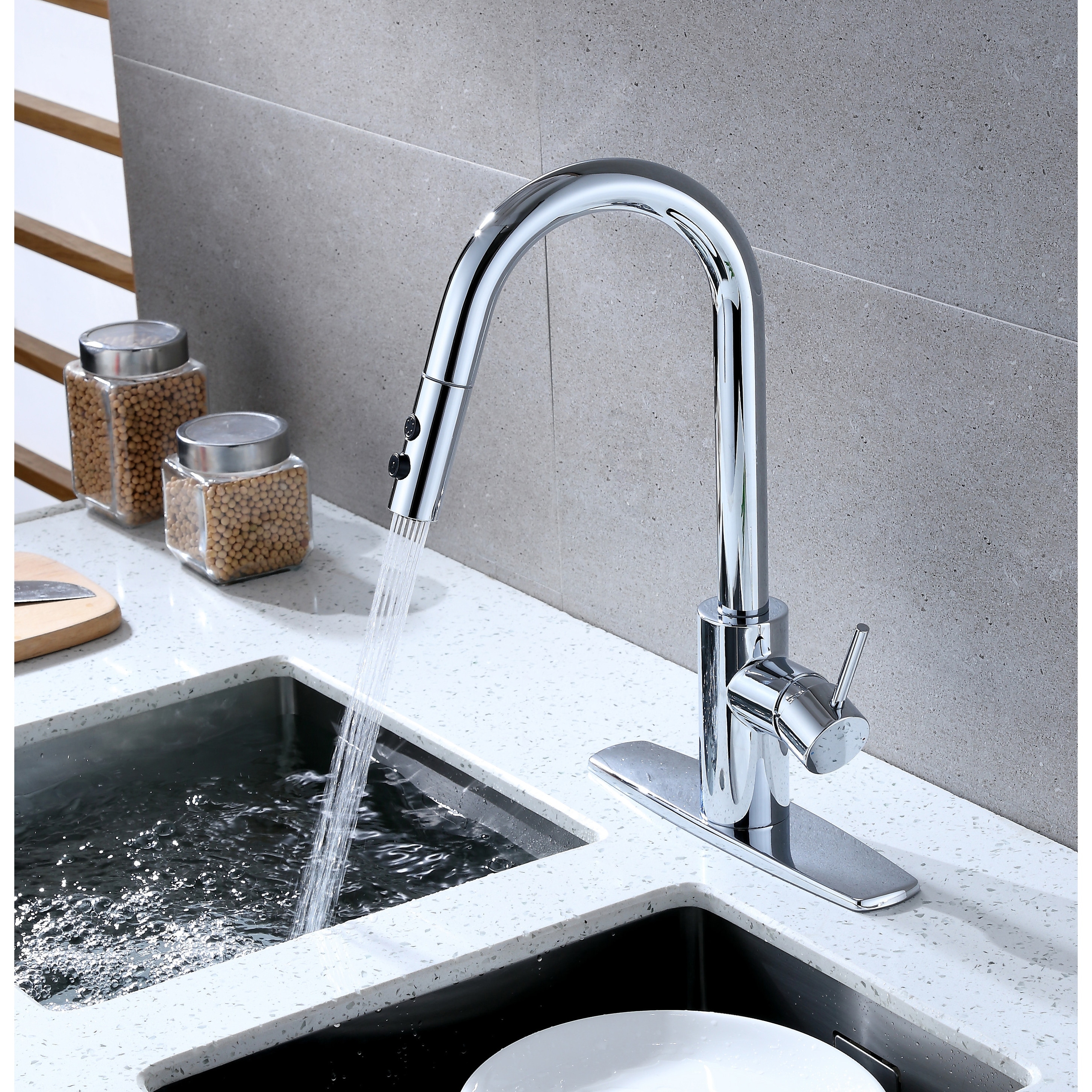 Bane Definere Bordenden Ultra Faucets Euro Collection Single-Handle Kitchen Faucet With Pull-Down  Spray - Bed Bath & Beyond - 33962213