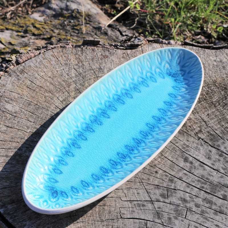 Euro Ceramica Peacock 13" Oval Crackle-Glazed Appetizer Platter - 13.63 in. x 4.81 in. x 1.38 in.