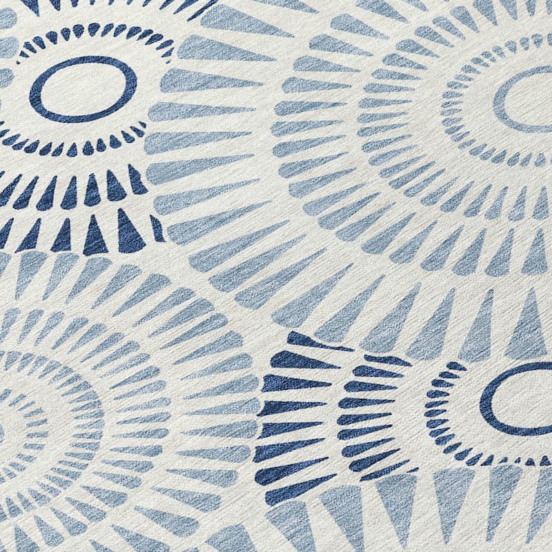 HomeRoots Geometric Transitional Rectangle Outdoor Rug