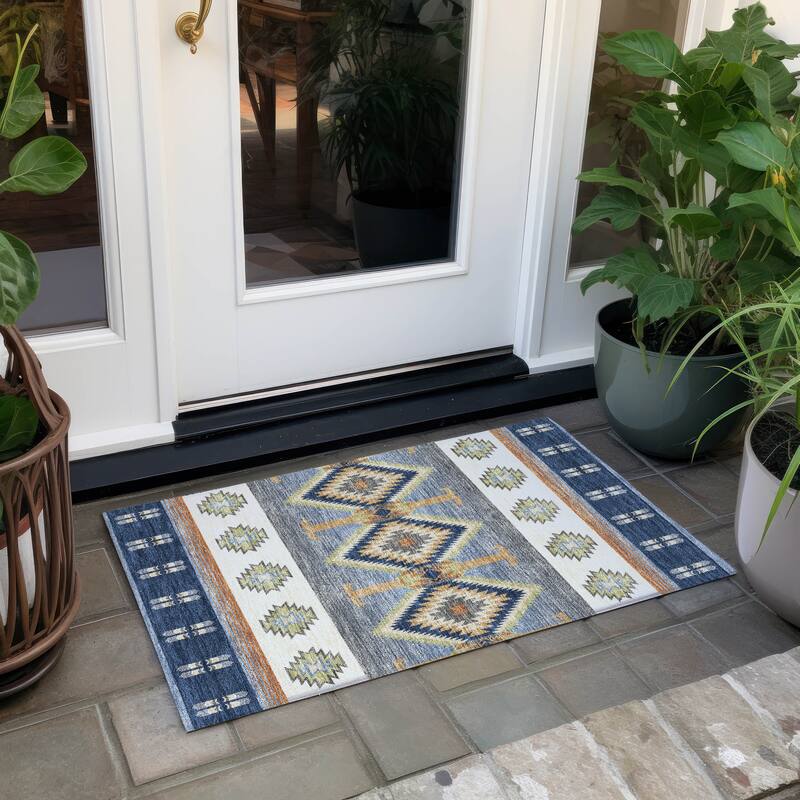 Machine Washable Indoor/ Outdoor Global Chennai Chantille Rug - Navy - 1'8" x 2'6"