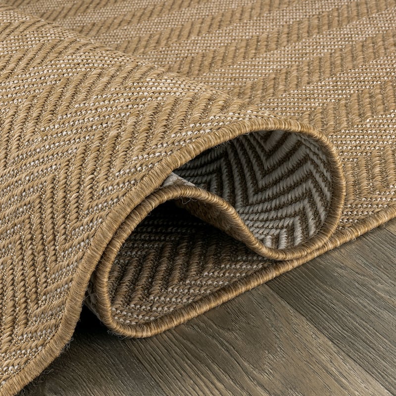Herringbone Stripe Reversible Jute-Look Indoor/Outdoor Rug Reversible, Easy-Care Indoor/Outdoor Rug with Natural Fiber Look
