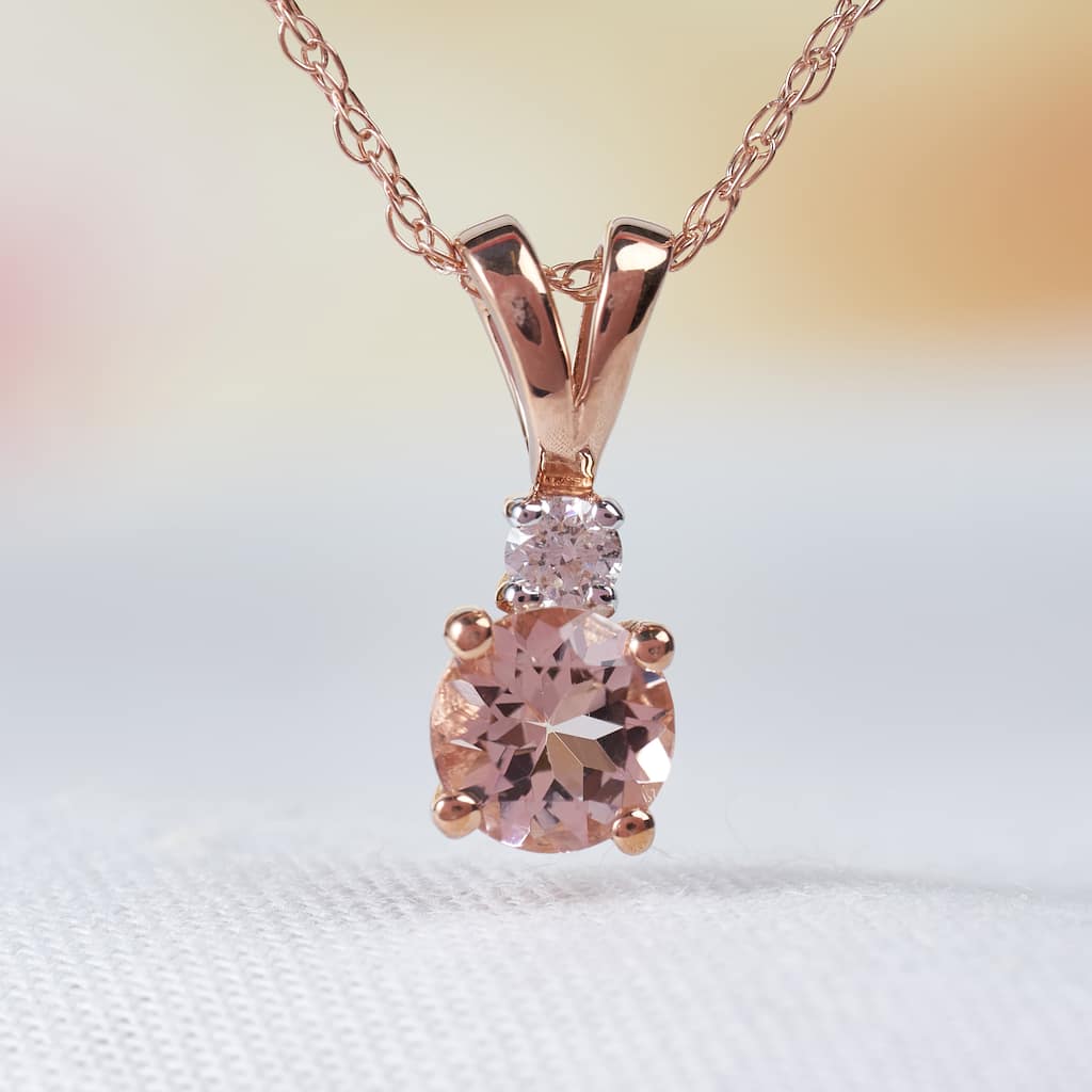 Miadora 10k Rose Gold 1/2ct TGW Morganite and Diamond Accent Necklace - 17 in x 12.9 mm x 4.8 mm - 17 in x 12.9 mm x 4.8 mm