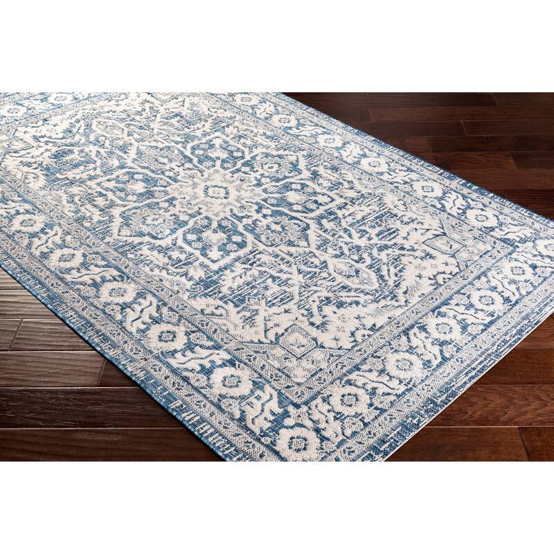Livabliss Peregrine Indoor/ Outdoor Updated Medallion Area Rug