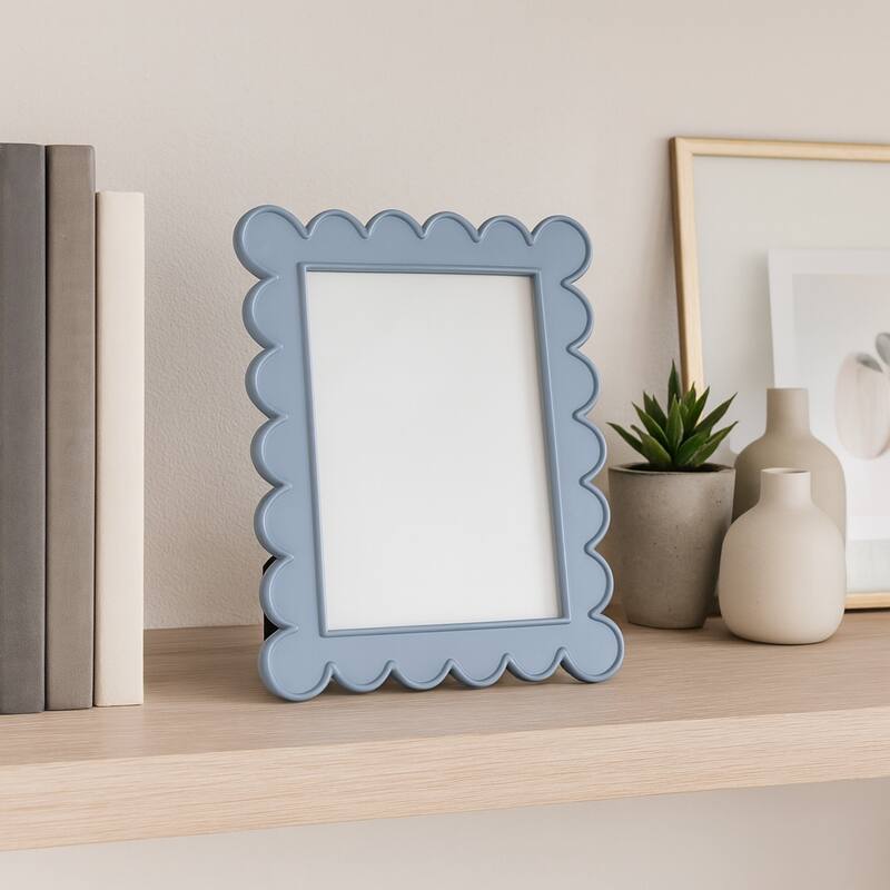 Resin Scallop Edge Photo Frame - Blue