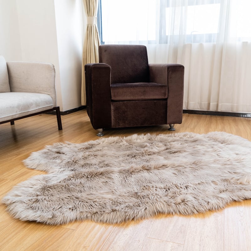 Silver Orchid Parrott Faux Fur Sheepskin Area Rug - 4' x 6' Shaped - Light Brown