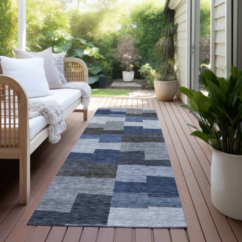 Machine Washable Indoor/ Outdoor Chantille Modern Blocks Rug