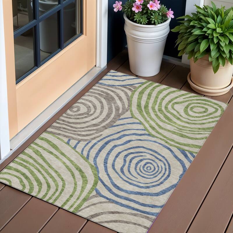 HomeRoots Abstract Transitional Rectangle Outdoor Rug - 3' x 5'