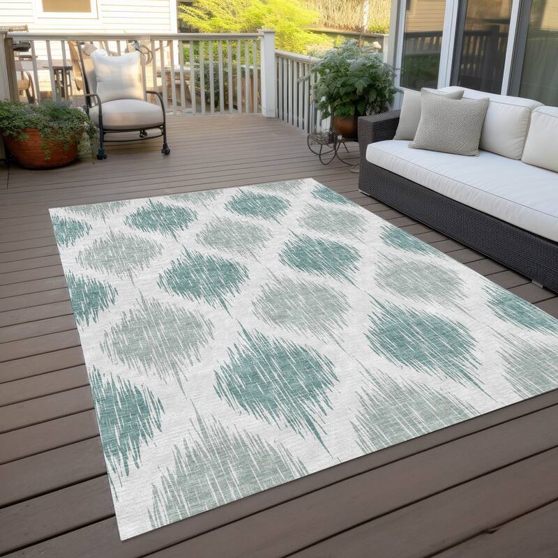 Machine Washable Indoor/ Outdoor Chantille Contemporary Geo Rug