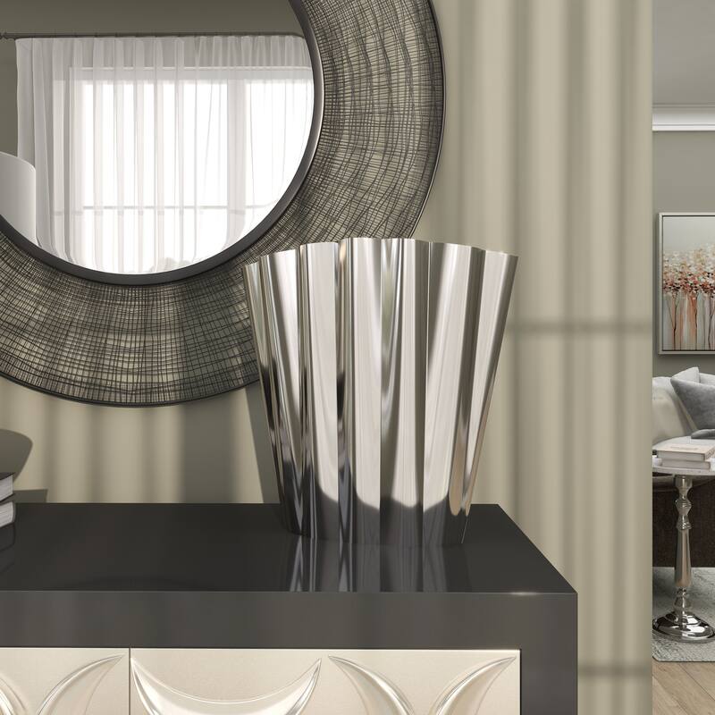Silver Stainless Steel Metal Vase with Zig Zag Edging
