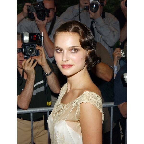 Shop Natalie Portman Attends The Premiere Of Garden State In New