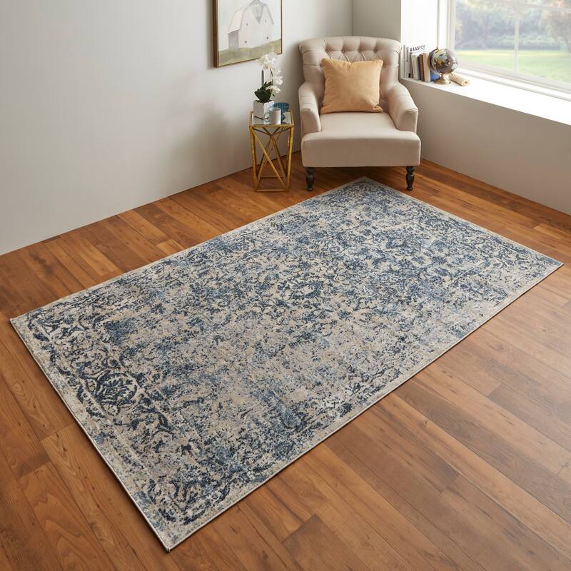 Wyllah Traditional Floral/Botanical Area Rug