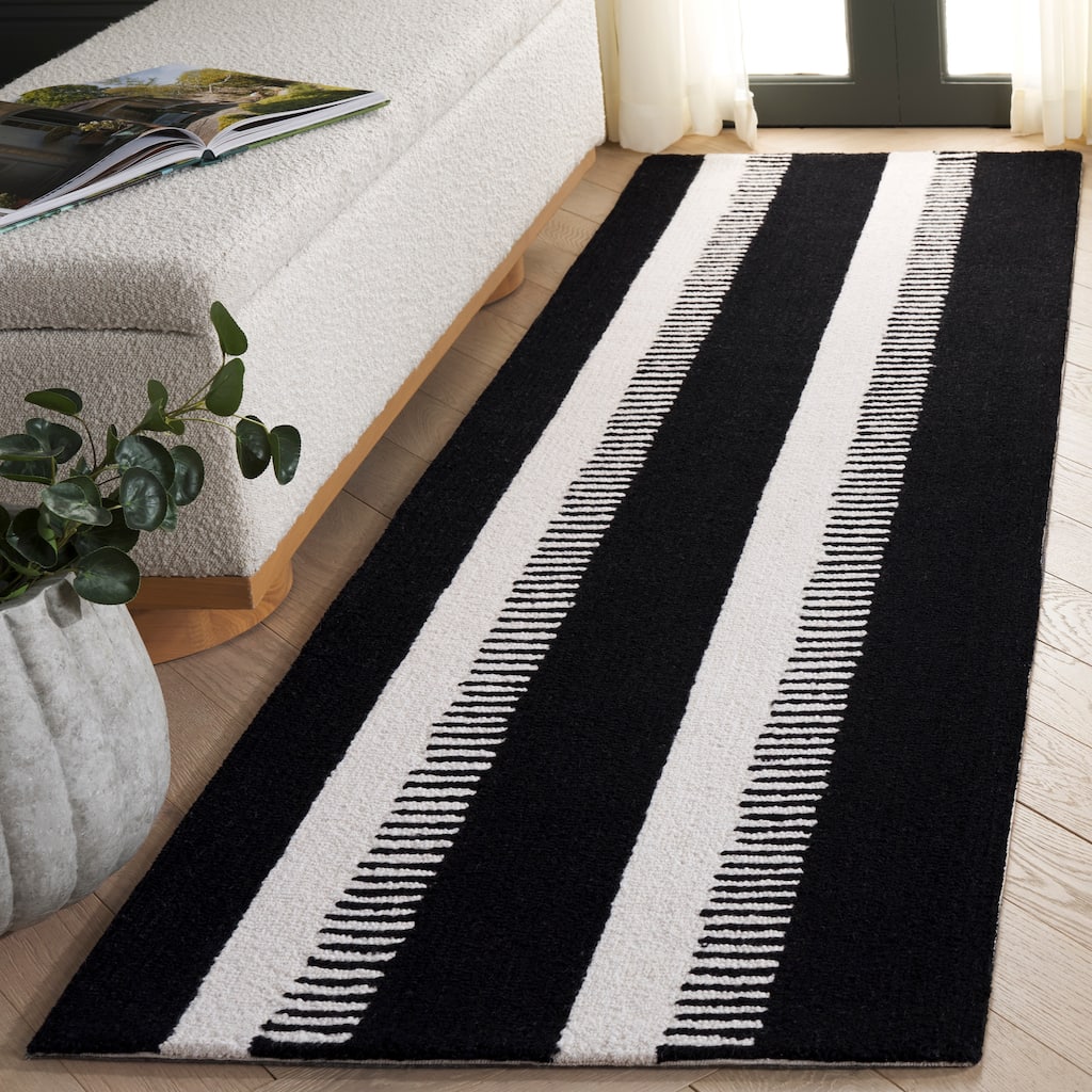 SAFAVIEH Handmade Genre Hilbjorg Modern Striped Wool Rug