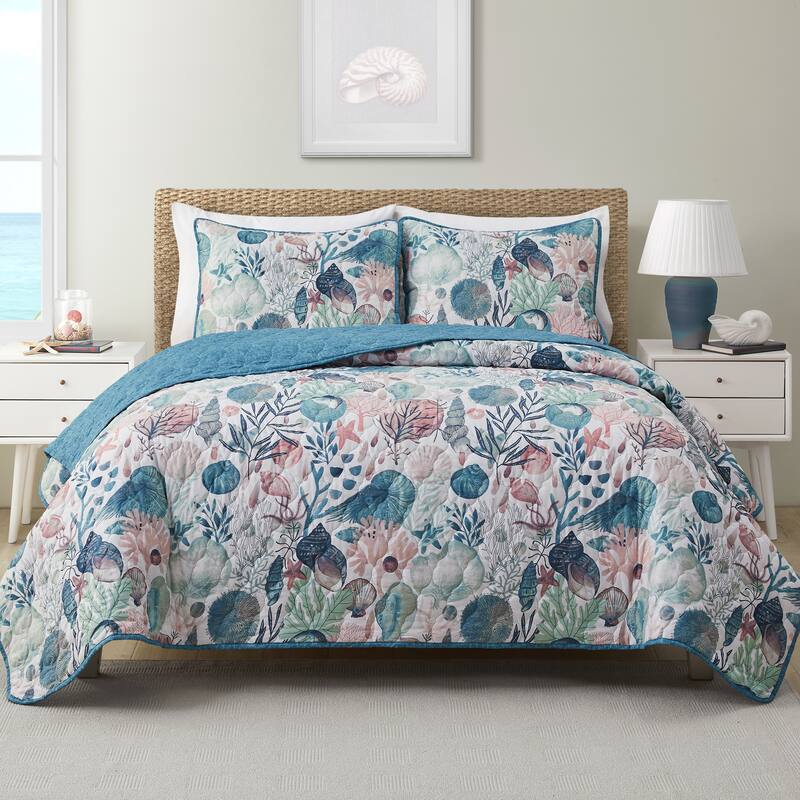 VCNY Home Ivory Coast Disperse Print Reversible Quilt Set Bed Bath