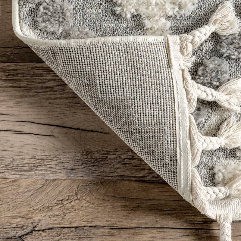 Nuloom Anais Diamond High/Low Tassel Area Rug