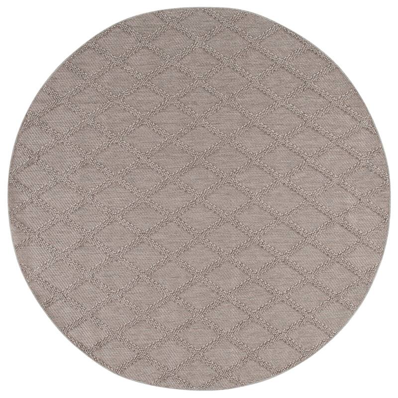 SAFAVIEH Highland Inesa Trellis Rug - 6'7" Round - Light Brown/Beige