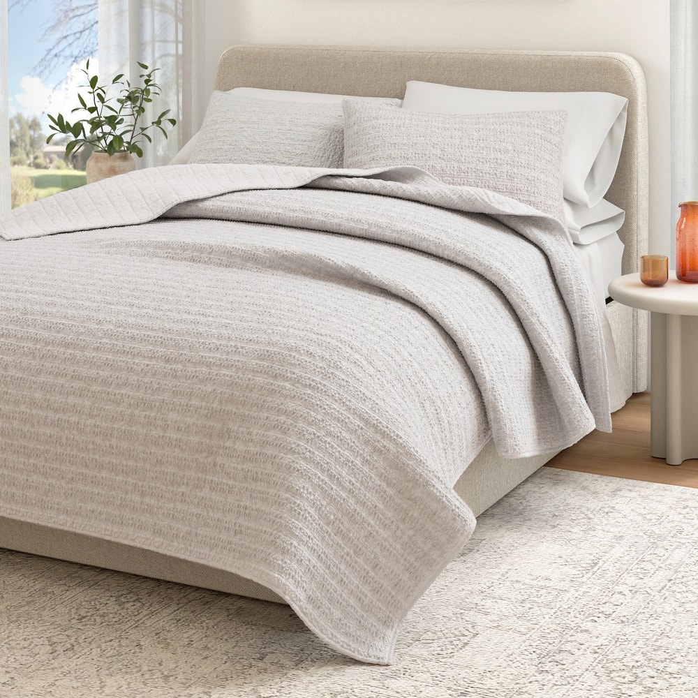 Linery & Co. 100% Cotton Honeycomb Waffle Garment Washed Quilt Set.