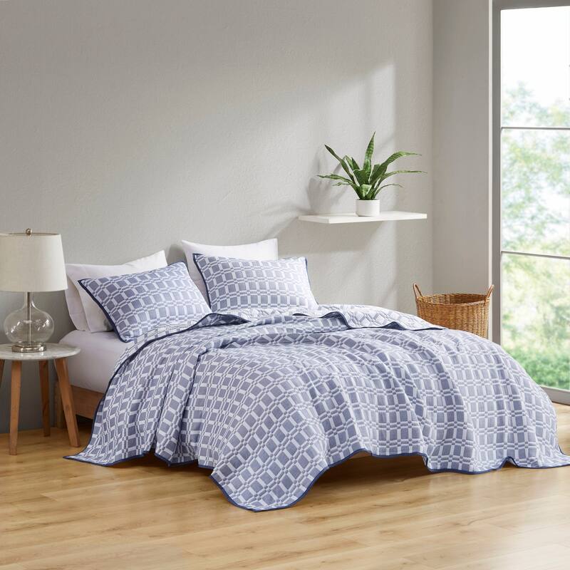Madison Park Raine 3 Piece Reversible Matelasse Coverlet Set