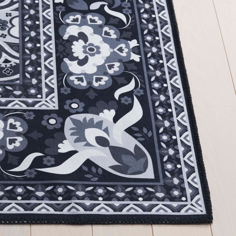 SAFAVIEH Arizona Maelys Machine Washable Slip Resistant Rug