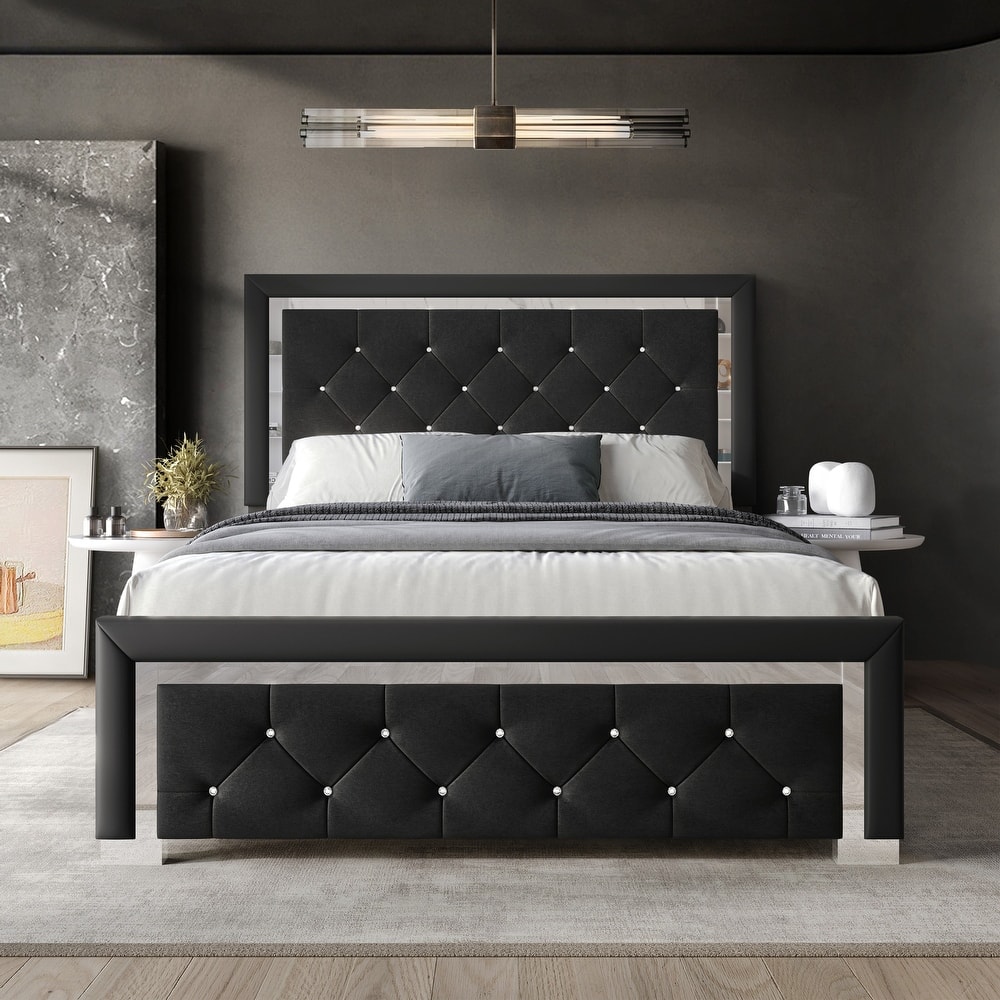 Clayfell Toccoa Upholstered Panel Bed