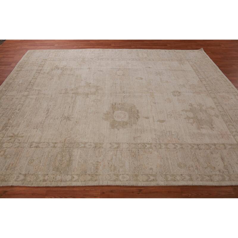 Hand Knotted Oriental 100% Wool Carpet Transitional All-Over Beige & Ivories Oushak Area Rug - 9' 10'' X 7' 8''